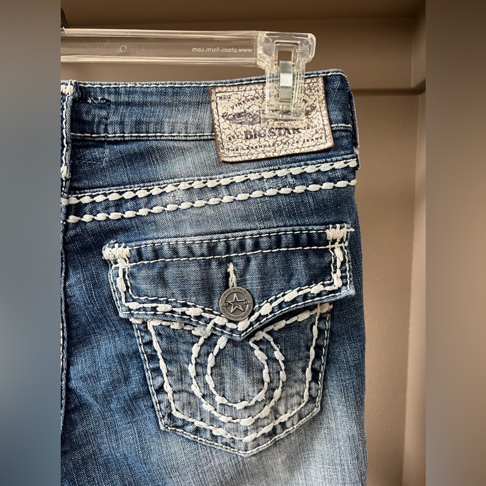 Big Star distressed 28L